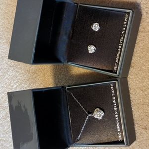 NEW Primrose set, Necklace & earrings